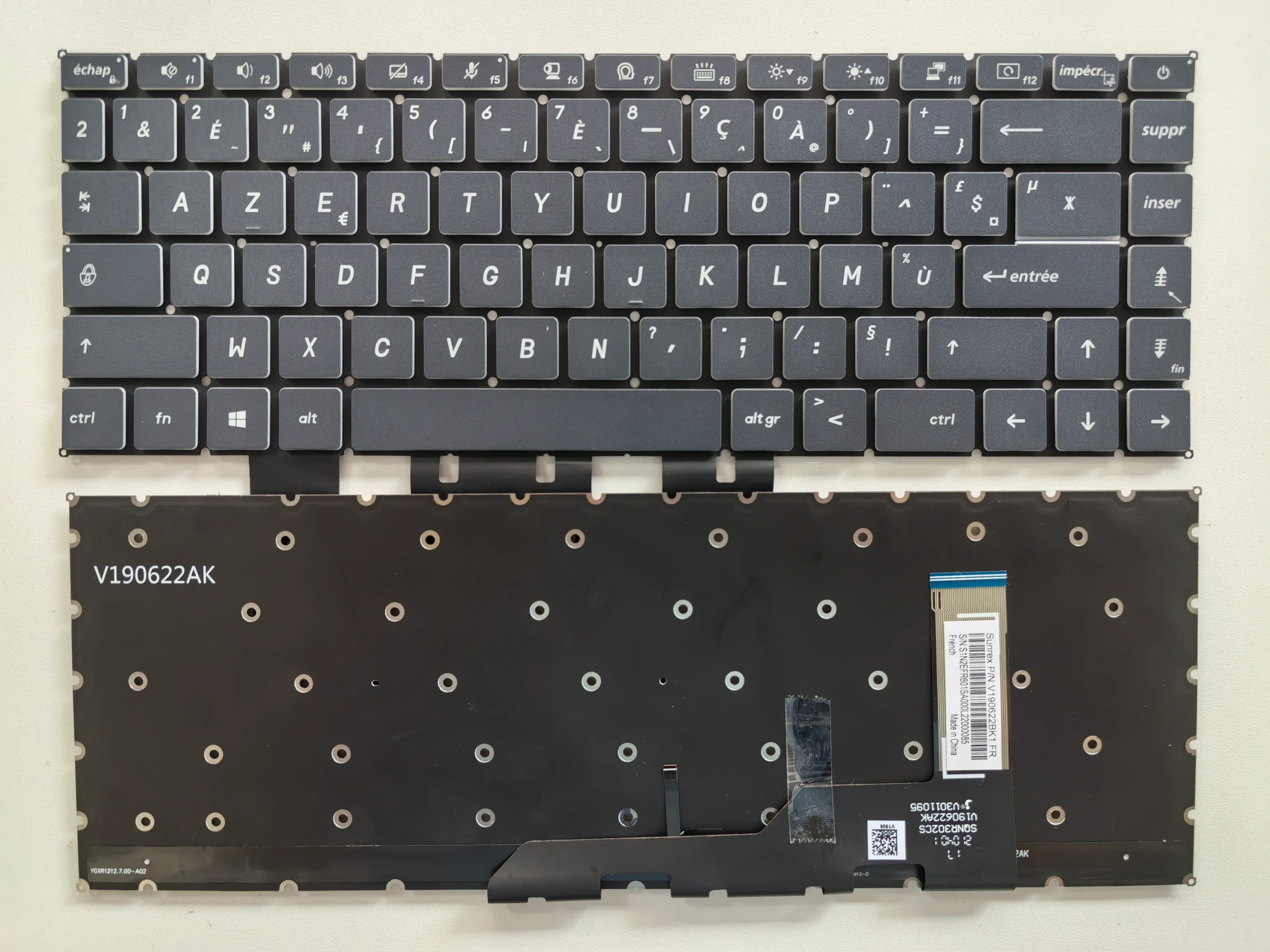 Picture of New Replacement Laptop Keyboard For MSI MS-1551/small carriage return Prestige 15 A10SC Grey Backlit,White Printing,White Side FR Layout